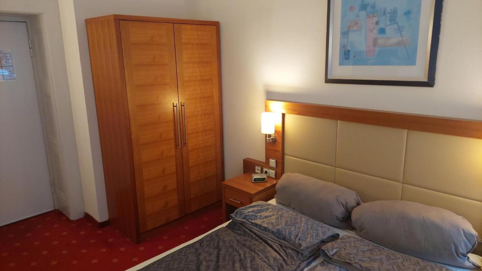 Die Villa, Zimmer 17, Dz Leverkusen Kültér fotó