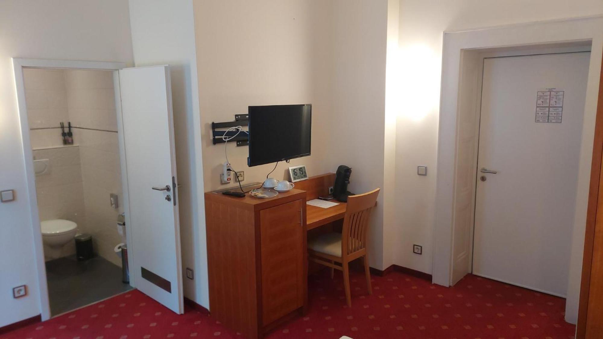 Die Villa, Zimmer 17, Dz Leverkusen Kültér fotó
